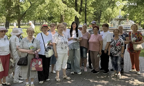 В сквере имени Зайцева прошла информационно-профилактическая акция «Активное долголетие»